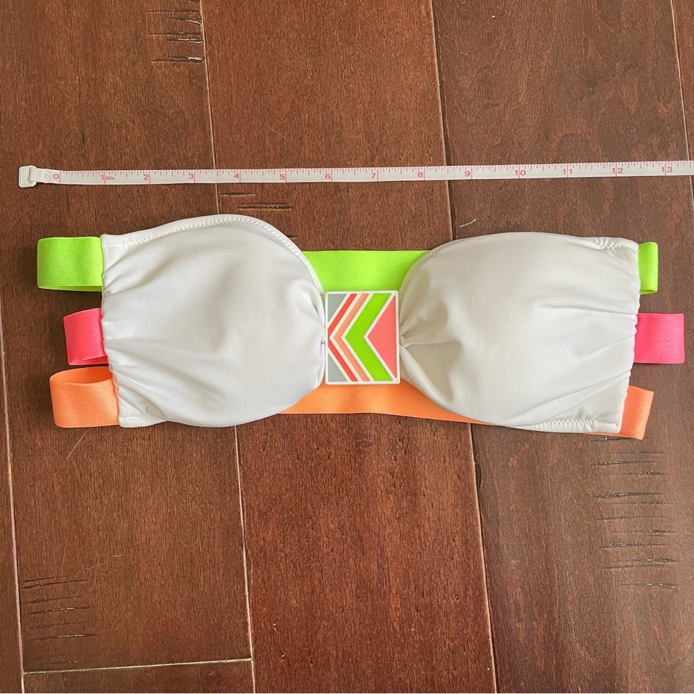 Strapless, bikini top